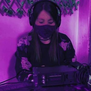 Meet your Posher, Anita